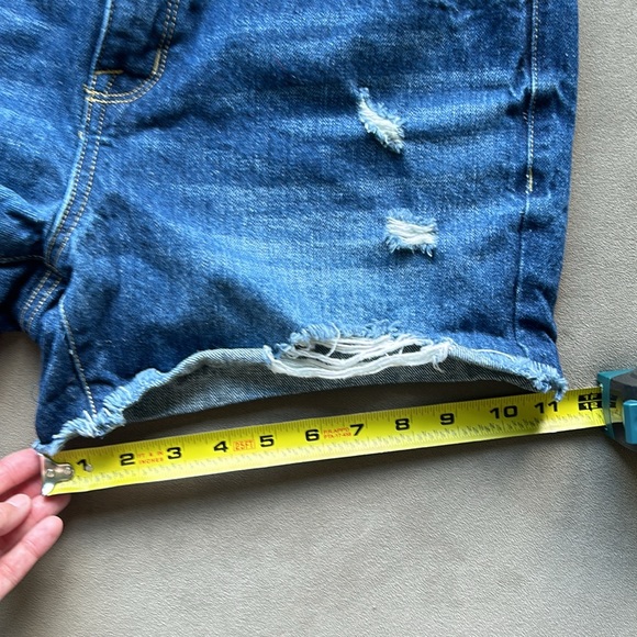 Seven7 distressed weekend shorts size 6 B39 - Picture 8 of 8